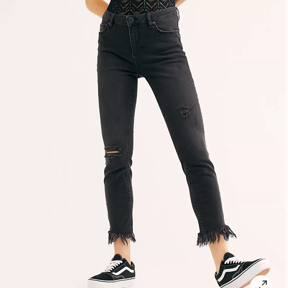 Free People Great Heights Frayed Skinny Jeans 26